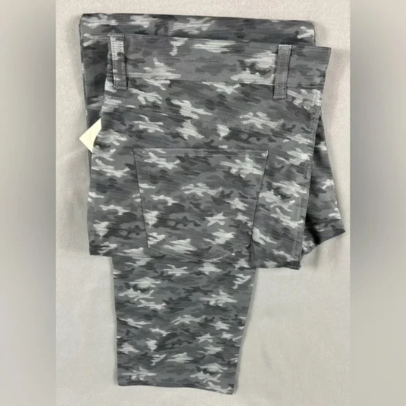 Peter Millar Golf Pants Crown Sport eb66 Camo Print 36 x 32 Gray Iron Polyester